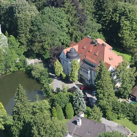 Guest house Schloss 3*