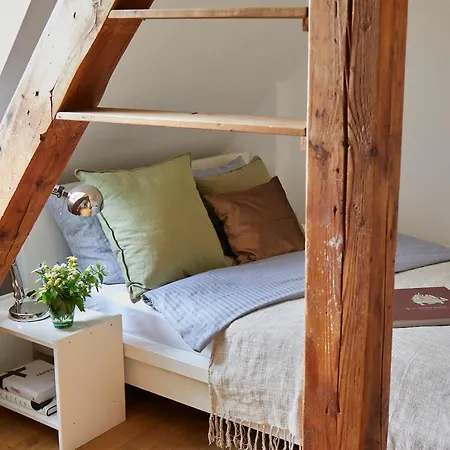 Schloss Guest house 3*