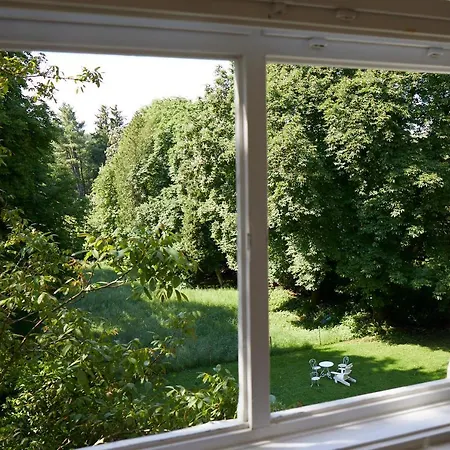 Schloss Guest house