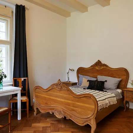 Schloss Guest house Morlbach