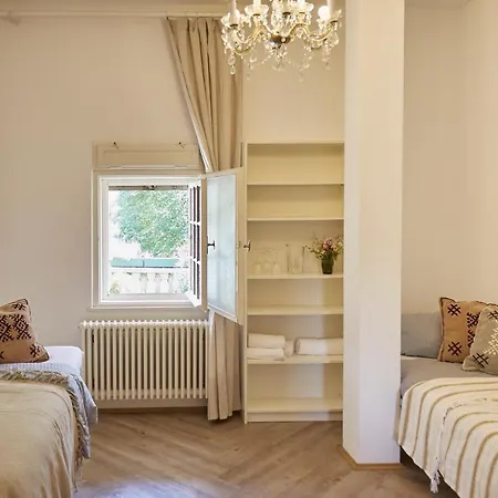 Schloss Гостевой дом 3*